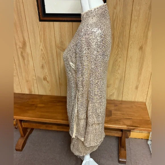NWT New York & Company Gold Sequin Long Sleeve Dress Size M - Picture 3 of 11
